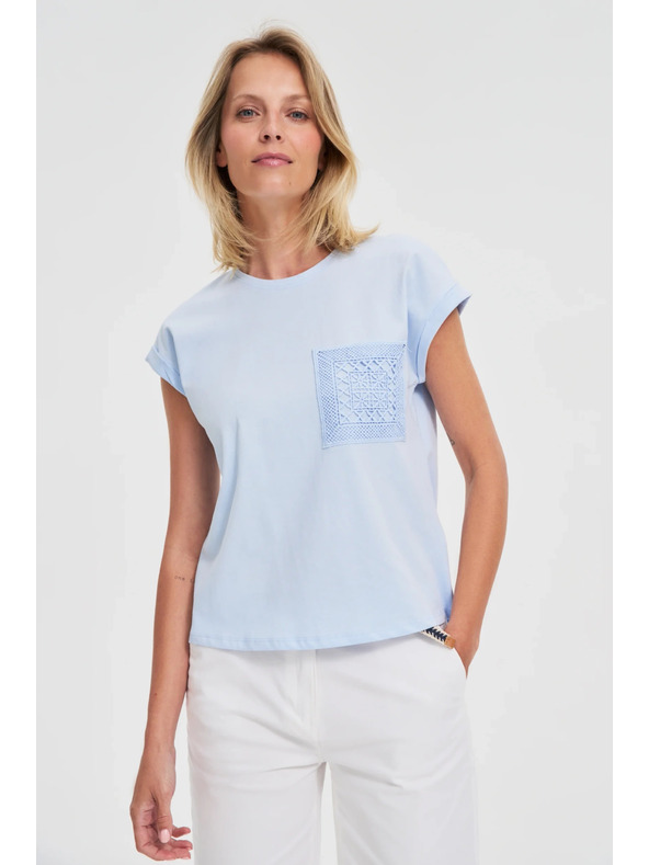 Moodo Svijetlo plavi pamučni top s džepom