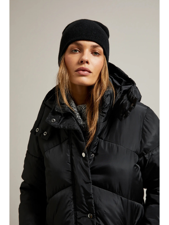 Moodo Crna ženska kapa