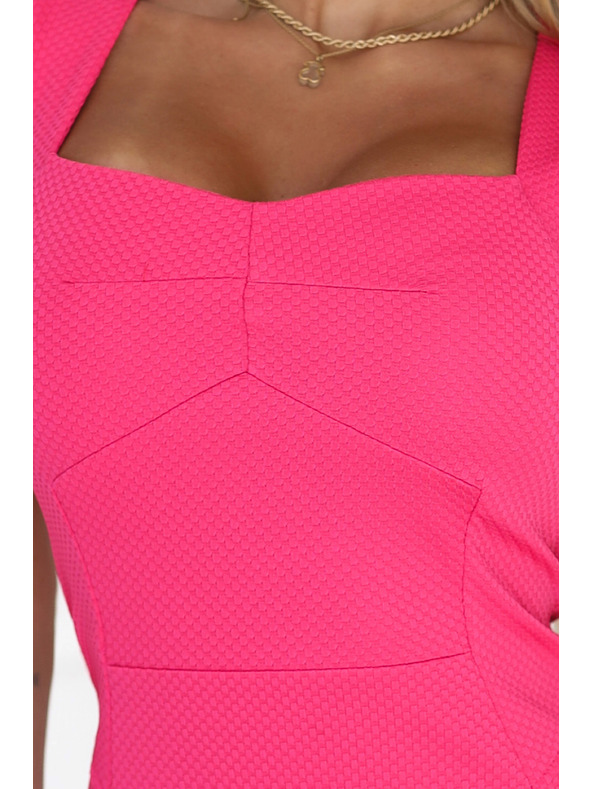 numoco Neonsko ružičaste mini haljine s lijepim izrezom