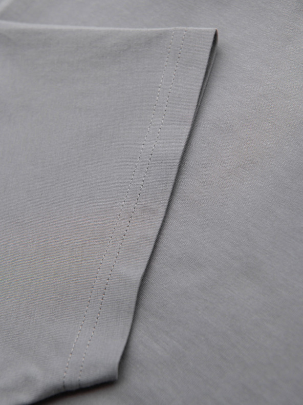 Ombre Clothing Muška majica s gumbastim izrezom i semiš rubom - siva