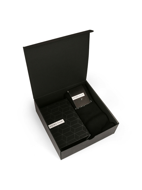 Pietro Filipi Muški poklon set Set tri - bokserice i Set tri - čarape Pietro Filipi crne