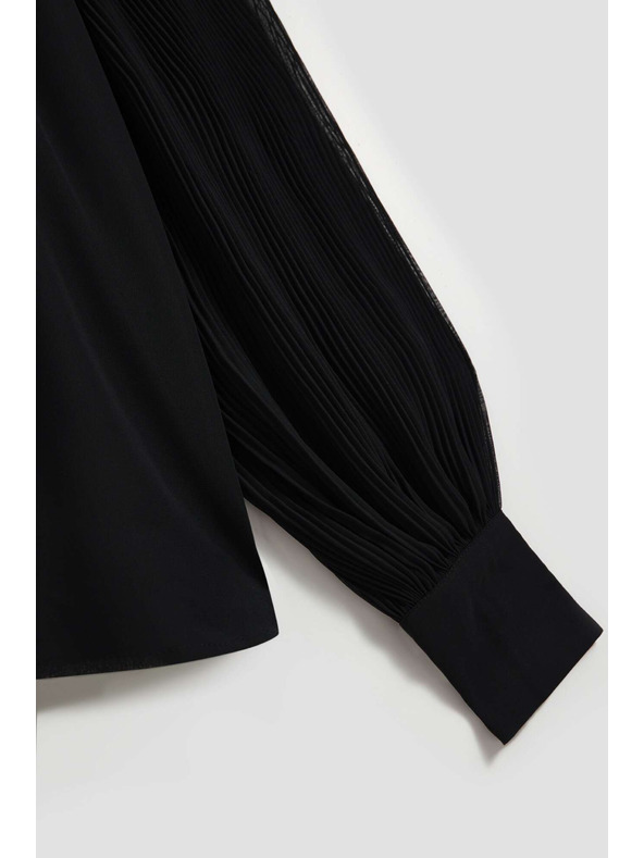 Moodo Crna bluza s prozirnim rukavima