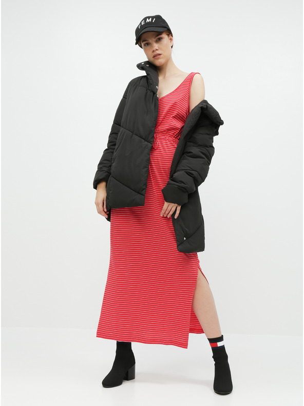 Vero Moda Osnovna maksi haljina na crvene pruge s gumbima i prorezima VERO MODA Daina