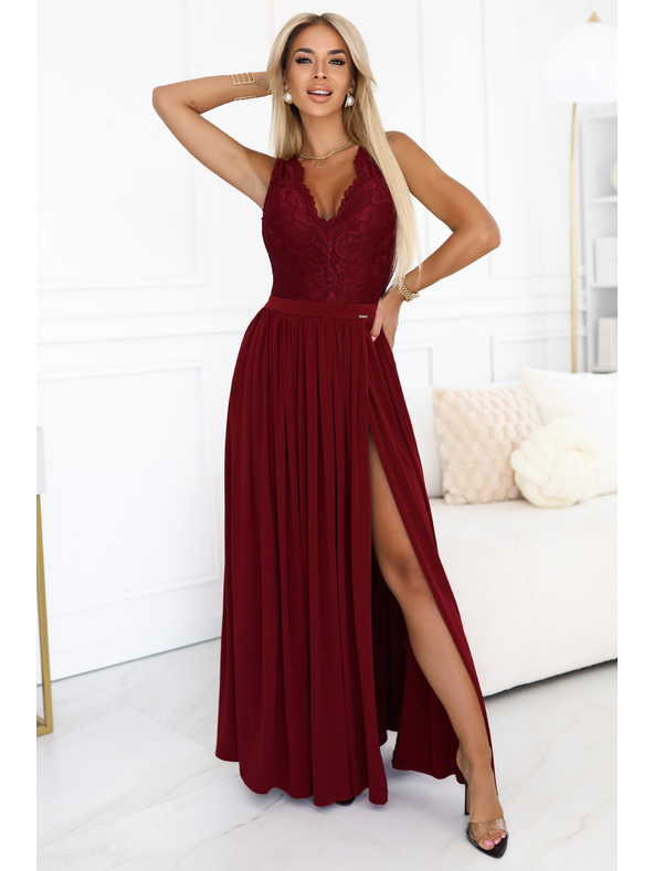 numoco Duge haljine LEA s čipkastim izrezom i razrezom - vinsko crvene