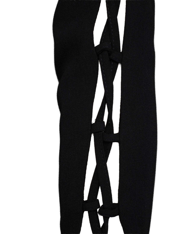 CAMAIEU Crne haljine sa šniranjem na rukavima