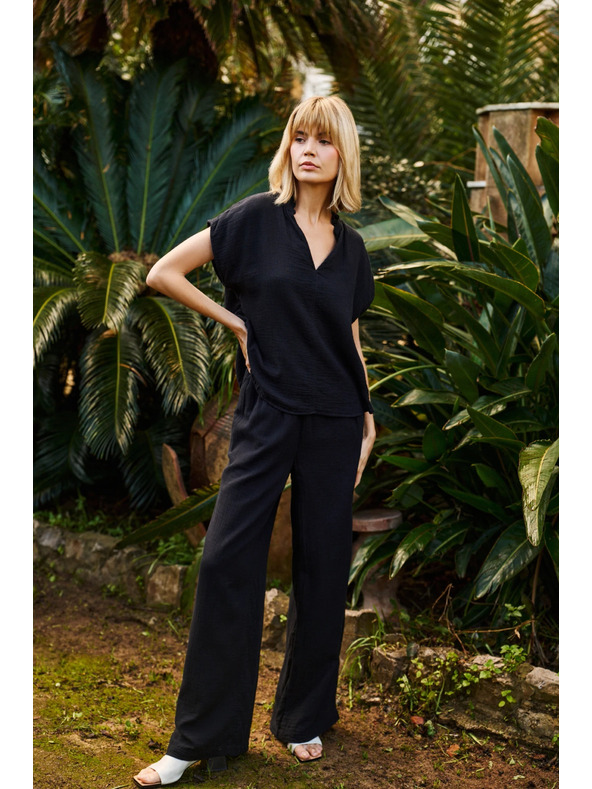 Moodo Ženske hlače Moodo - crne