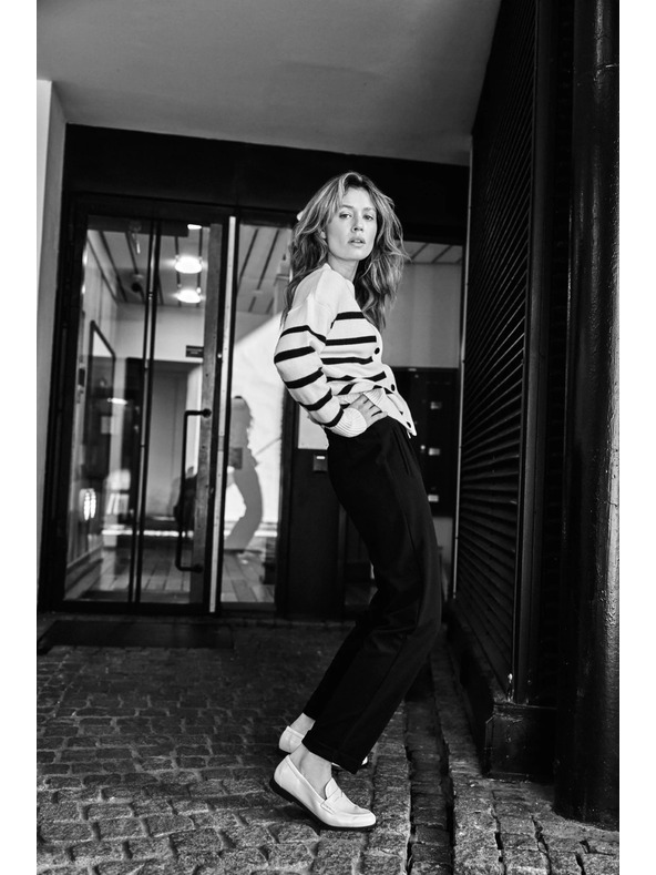 Moodo Crne ženske hlače Moodo