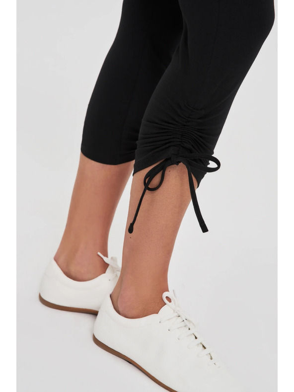 Moodo Crne ženske 3/4 tajice s vezicama