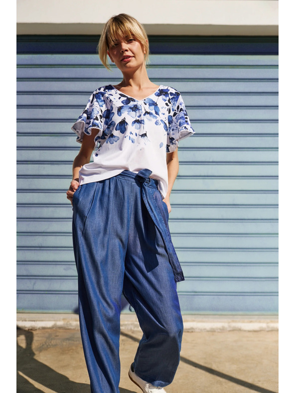 Moodo Bijela bluza s plavim cvjetovima