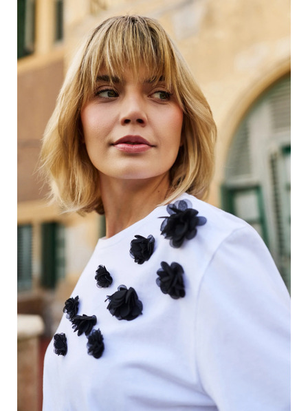 Moodo Bijela bluza s crnim cvjetovima