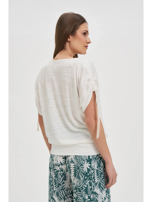 Moodo Bijeli top sa stezanjem na rukavima