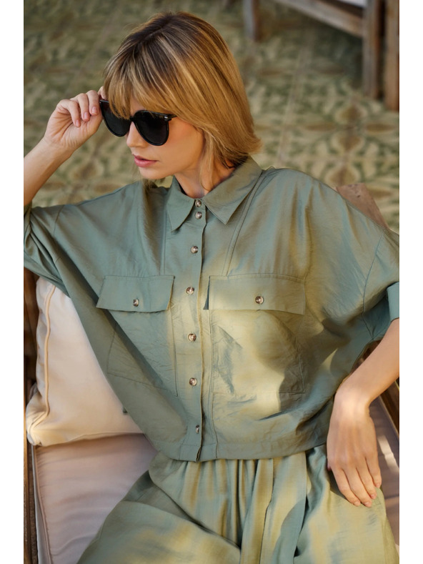 Moodo Khaki labava košulja s kratkim rukavima