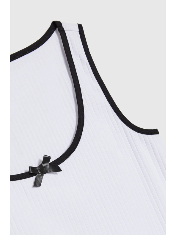 Moodo Bijeli ženski top s crnim rubom