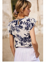 Moodo Ženska majica Moodo – bijela s plavim cvjetovima