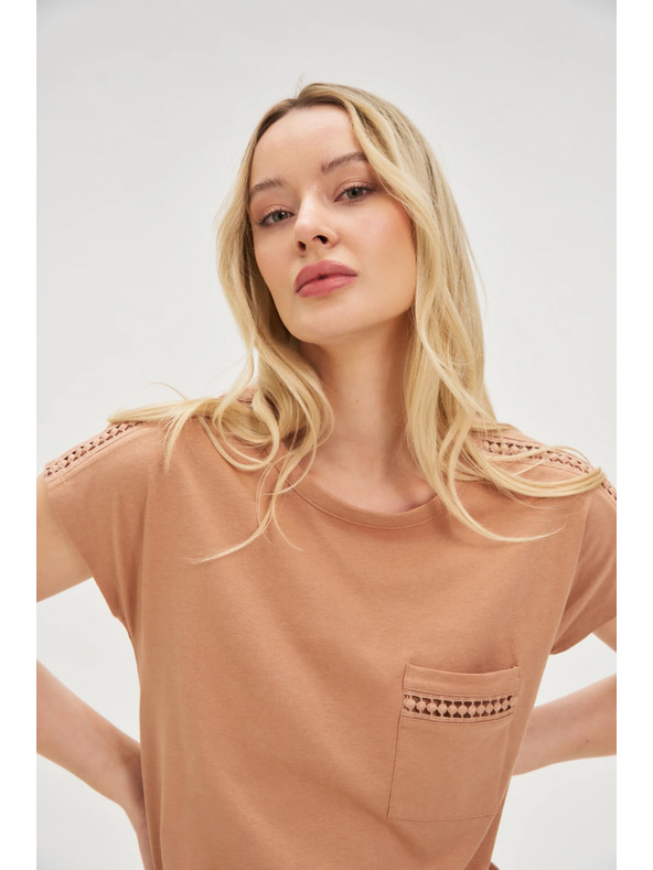 Moodo Ženska majica s džepom Moodo – tamnosmeđa