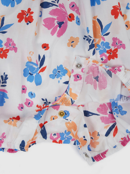 GAP Baby pamučni kombinezon s cvjetnim uzorkom GAP