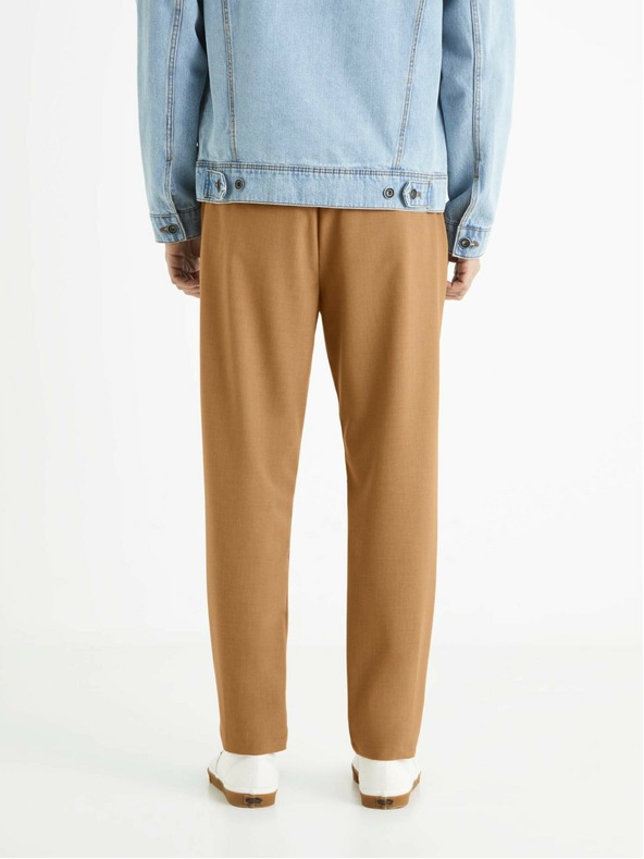 Celio Smeđe muške hlače Celio 24H Bocal