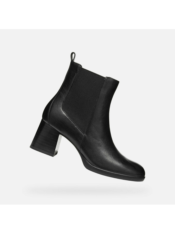 Geox Crna ženska gležnjača Geox Walk Pleasure 55