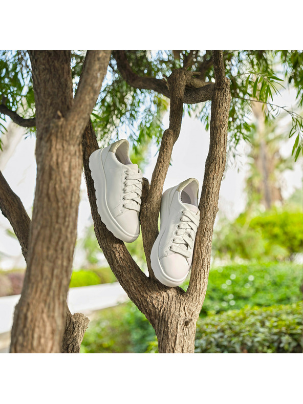 Geox Bijele ženske tenisice Geox Spherica Ec4.1