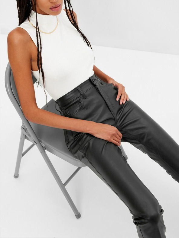 GAP Slim hlače visokog struka od umjetne kože GAP