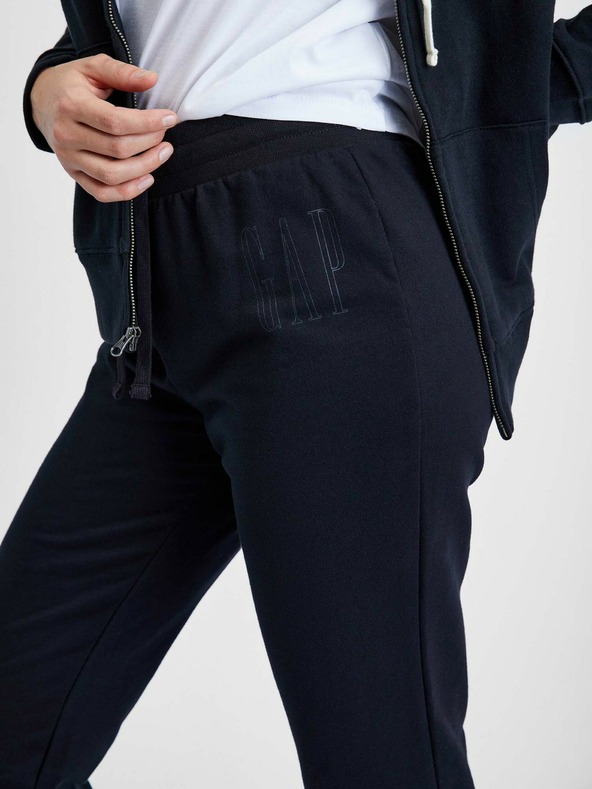 GAP Trenirka ravnog kroja s logom GAP