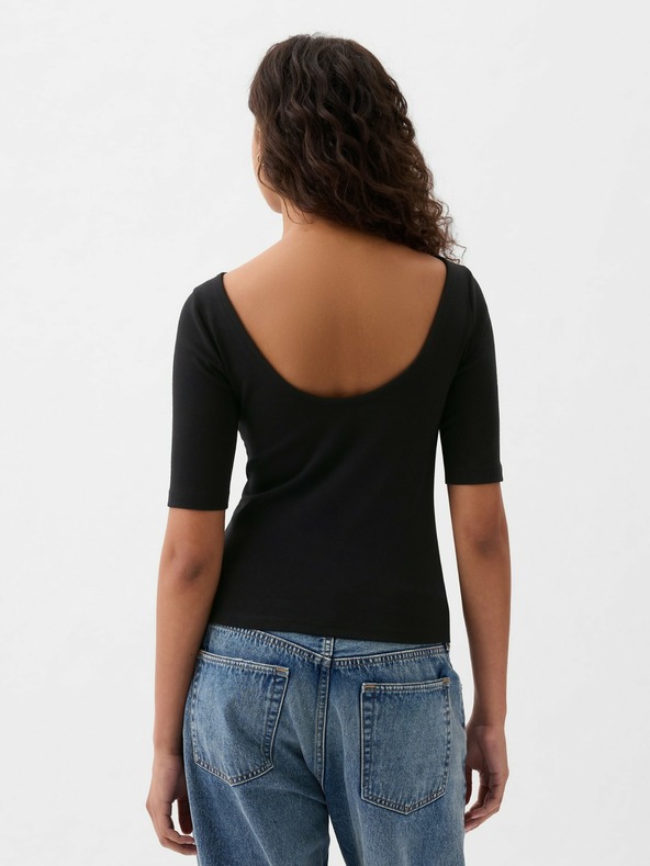 GAP Crop majica sboat izrezom GAP