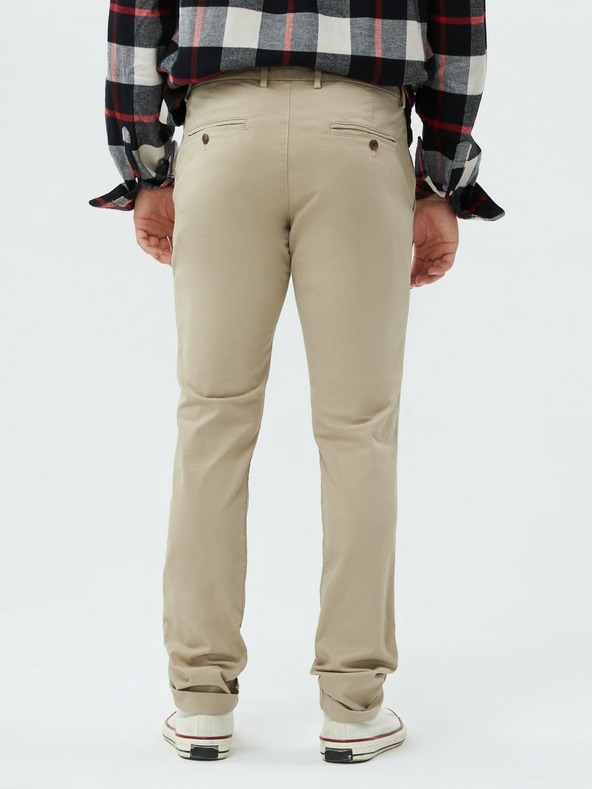 GAP Hlače essential khaki uskog kroja GapFlex GAP