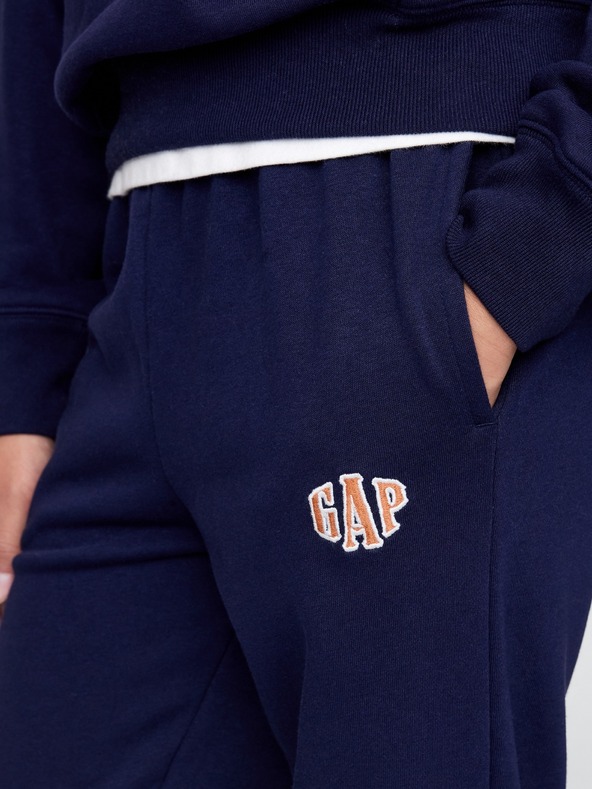 GAP Dječje trenirke s logom GAP