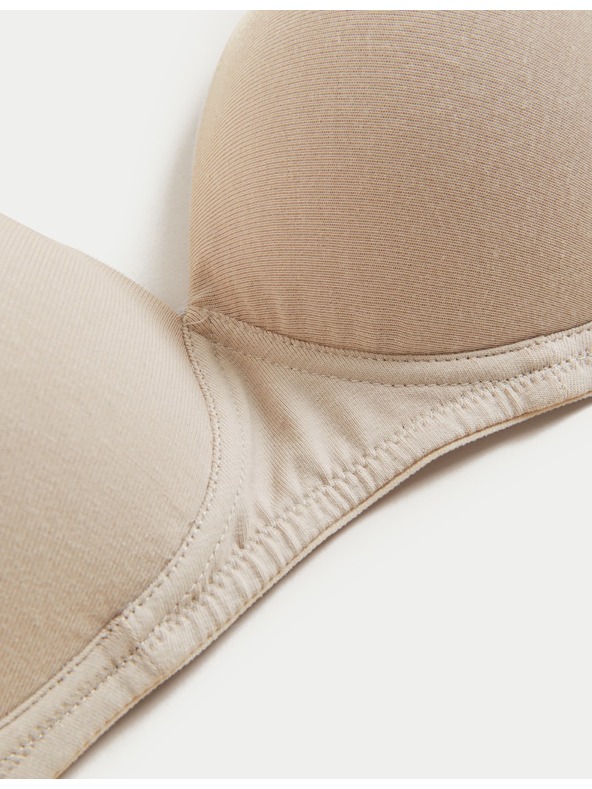 Marks & Spencer Komplet od tri ženska grudnjaka sa žicama u bež, crnoj i bijeloj boji marke Marks & Spencer