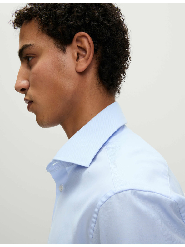 Marks & Spencer Marks & Spencer plava uska košulja od pamučnog kepera s duplim manšetama