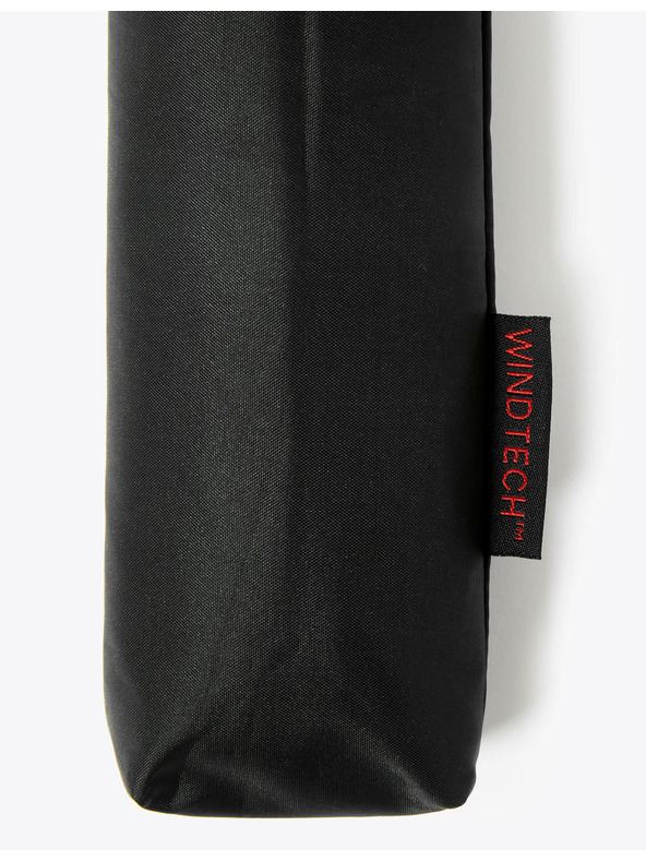 Marks & Spencer Kišobran od recikliranog poliestera s Windtech™ tehnologijom Marks & Spencer crne boje