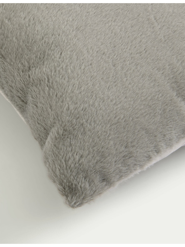 Marks & Spencer Marks & Spencer jastuk od umjetnog krzna