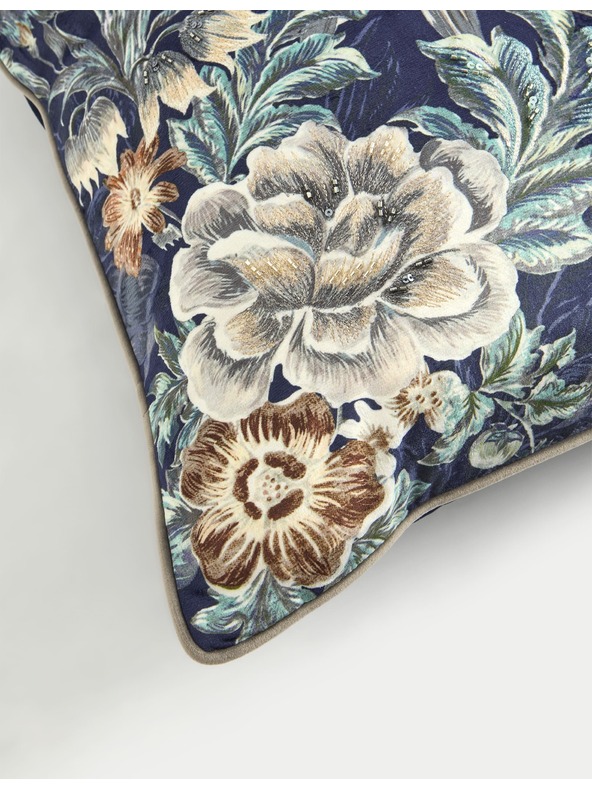 Marks & Spencer Marks & Spencer jastučić od baršuna s motivom ptice