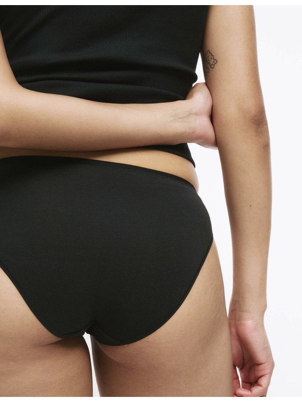 Marks & Spencer Set od pet ženskih gaćica Marks & Spencer crne boje