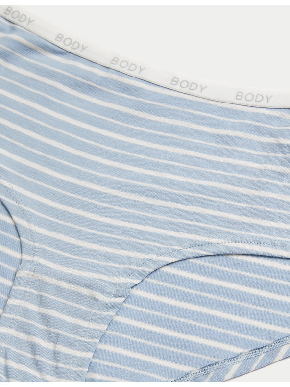 Marks & Spencer Set od četiri ženske gaćice u sivoj, ružičastoj, bijeloj i plavoj boji marke Marks & Spencer