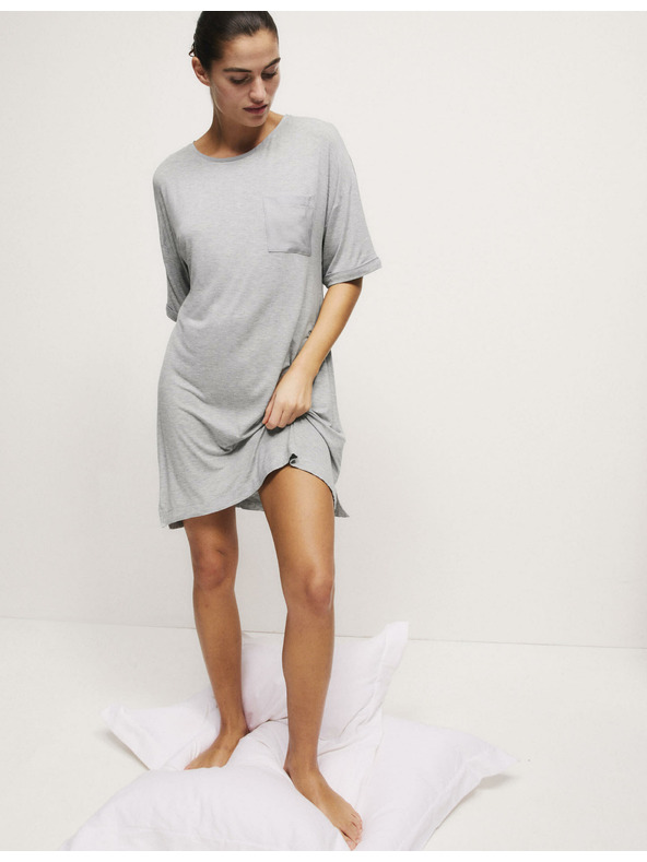 Marks & Spencer Marks & Spencer Body Soft™ spavaćica sa satenskim obrubom Siva