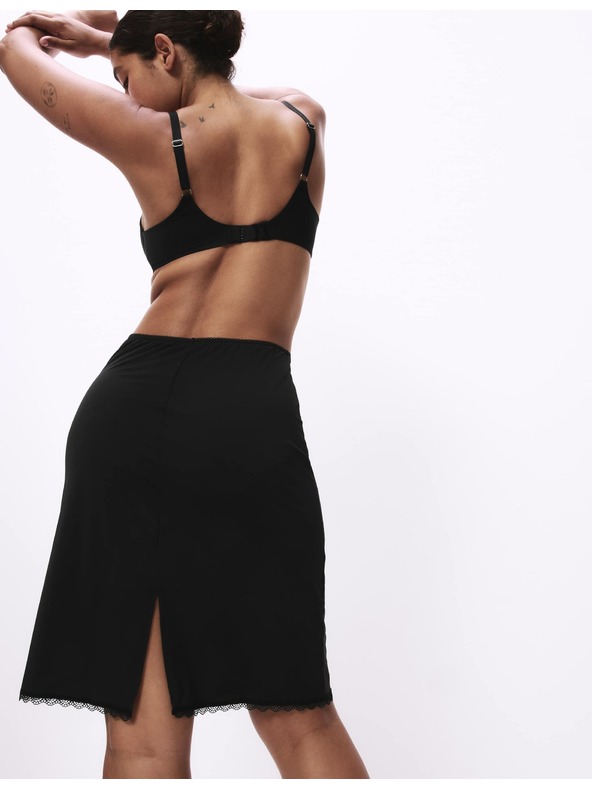 Marks & Spencer Ispod suknje s tehnologijom Cool Comfort™ (16"-29") Marks & Spencer Black