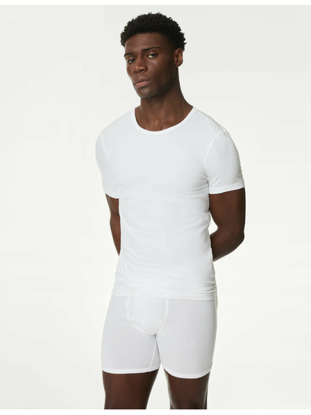 Marks & Spencer Set od tri muške osnovne majice kratkih rukava u bijeloj boji s Cool & Fresh™ tehnologijom Marks & Spencer