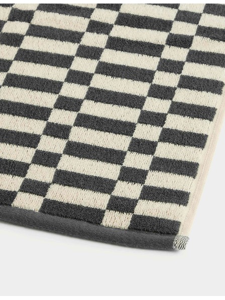 Marks & Spencer Ručnik od čiste pamučne tkanine s geometrijskim motivom kocaka Marks & Spencer siva