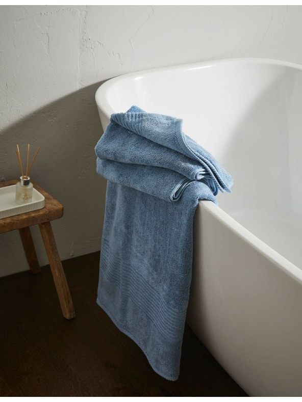 Marks & Spencer Luksuzni ručnik od egipatske pamuke Marks & Spencer mornarsko plava