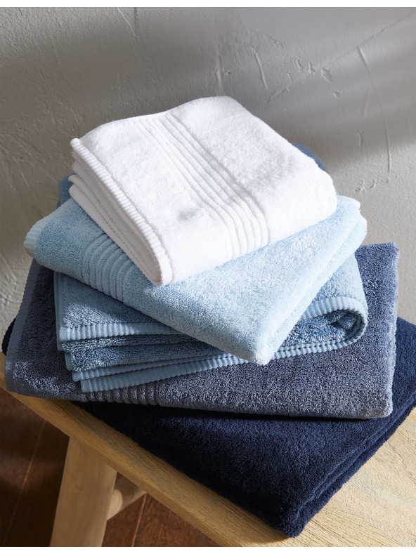 Marks & Spencer Luksuzni ručnik od egipatske pamuke Marks & Spencer mornarsko plava