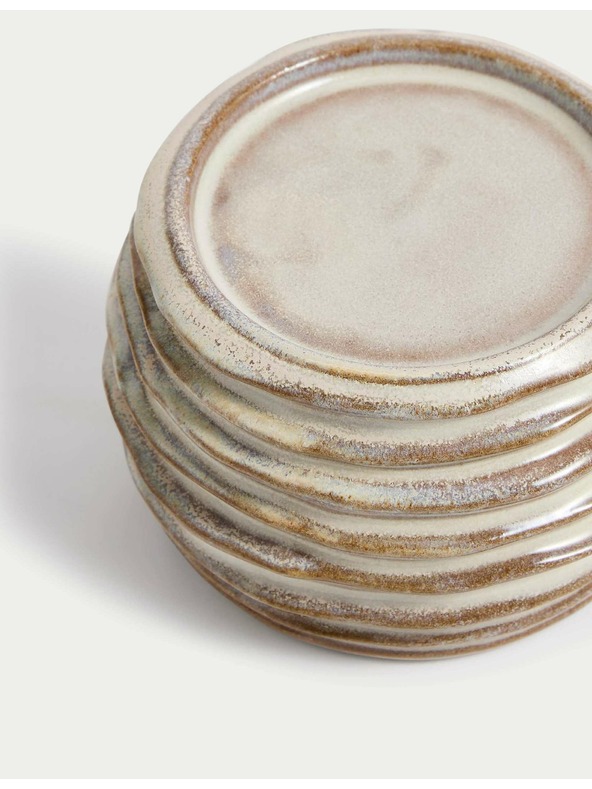 Marks & Spencer Rebrasti keramički svijećnjak Marks & Spencer krem