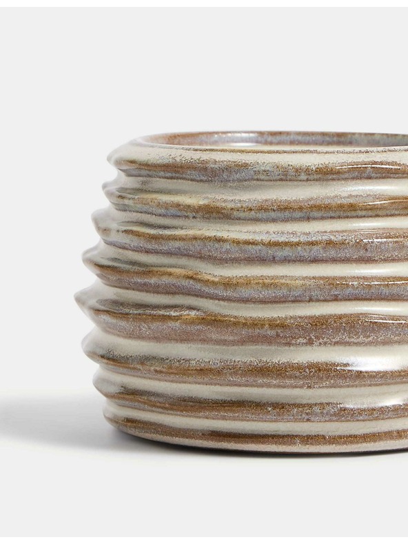 Marks & Spencer Rebrasti keramički svijećnjak Marks & Spencer krem