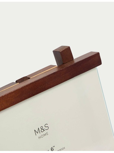 Marks & Spencer Drveni stojeći okvir za slike, 10 × 15 cm Marks & Spencer bež