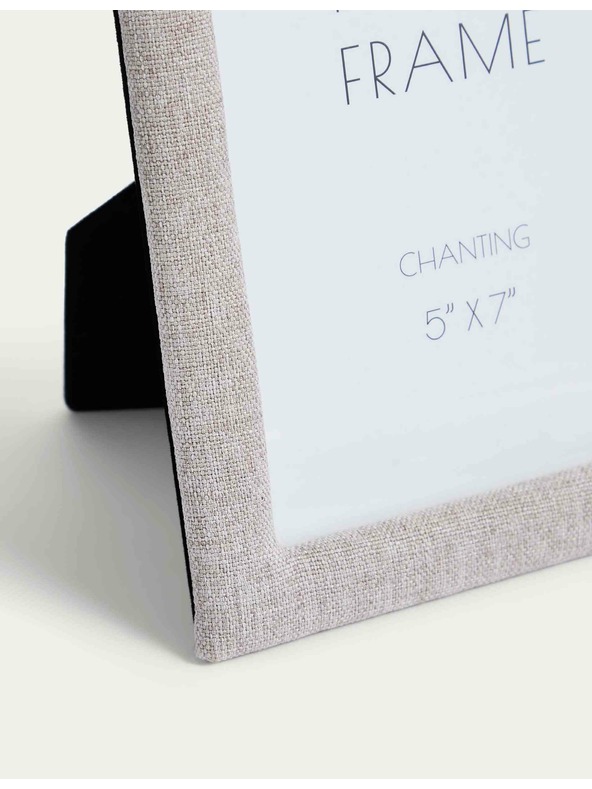 Marks & Spencer Tkaninski okvir za slike 10 x 15 cm Marks & Spencer siva