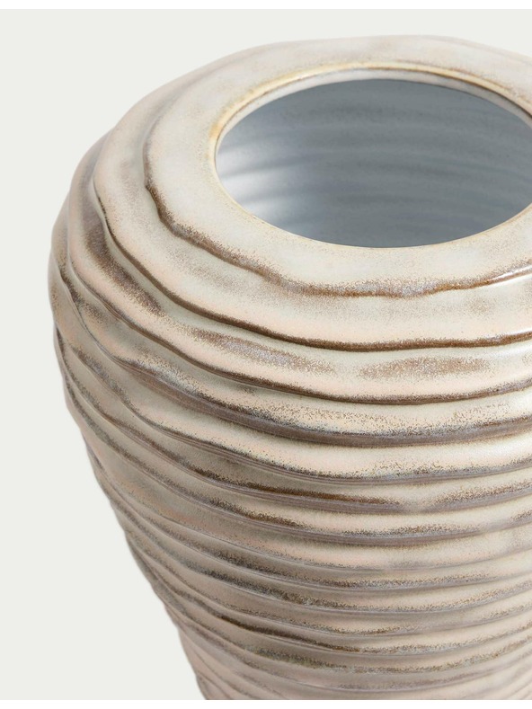 Marks & Spencer Srednje velika keramička vaza s linearnim rebrima Marks & Spencer krem