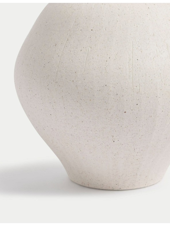Marks & Spencer Mala keramička vaza s oblikovanom ručkom Marks & Spencer bijela