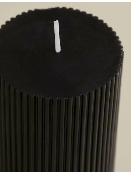 Marks & Spencer Naborana stupna svijeća Marks & Spencer crna