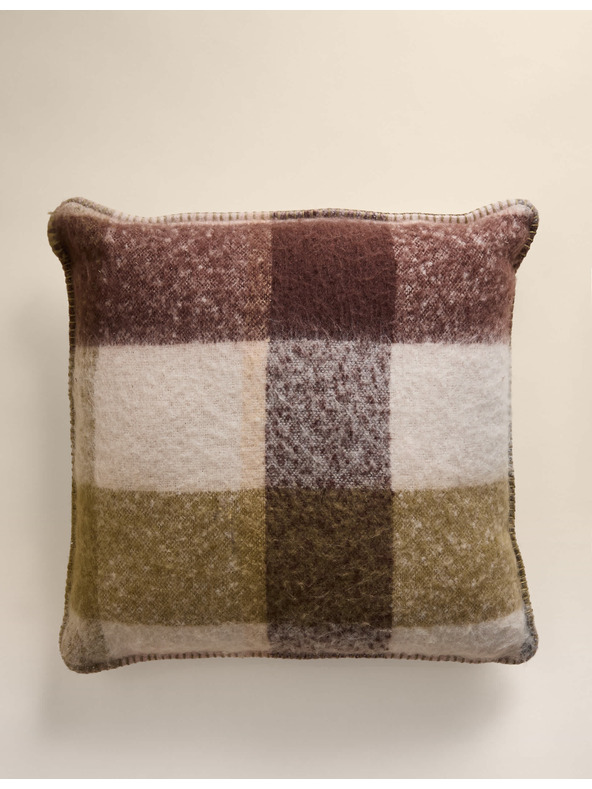 Marks & Spencer Karirani jastučić od umjetnog češljenog mohera Marks & Spencer zelena