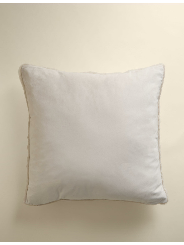 Marks & Spencer Iznimno meki jastučić od umjetnog krzna Marks & Spencer krem